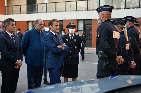 Le président Macron face à la colère police/justice