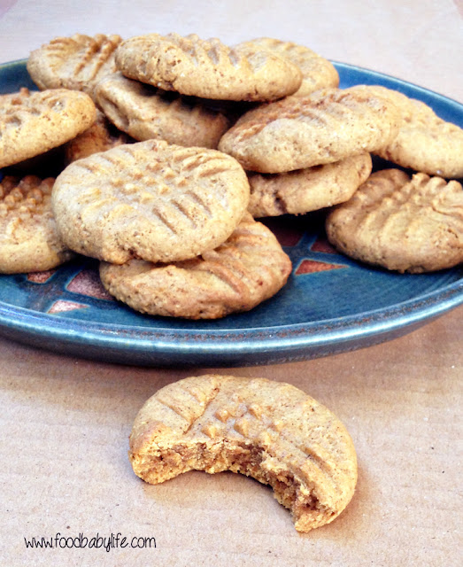Pumpkin Spice Peanut Butter Cookies © www.foodbabylife.com