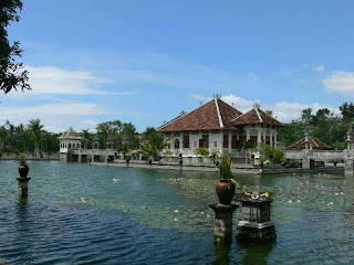 Taman Kerajaan Karangasem Bali yang Menjadi Area Olah Raga 