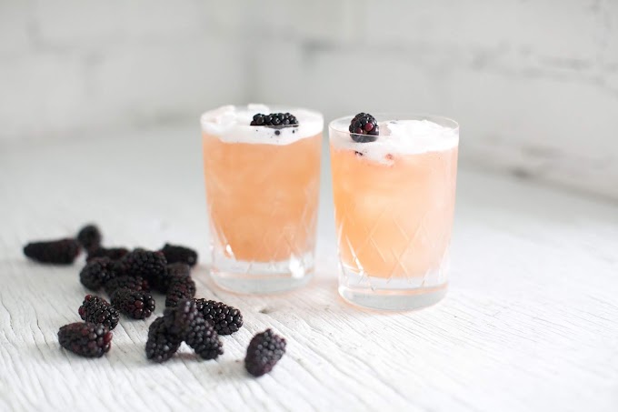 Blushing Whiskey Sour #healthydrink #drinkrecipe #smoothiehealthy #cocktail