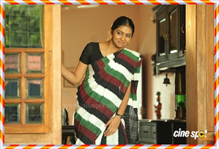 tamil actress lakshmi menon in saree hd photos