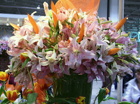 Lilies, Easter's traditional flower :: All Pretty Things