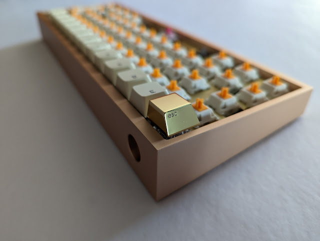 Montar teclado custom dorado