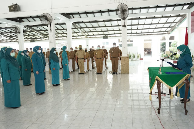 Ketua TP. PKK Kabupaten Asahan Lantik 24 Ketua TP. PKK Kecamatan Se Kabupaten Asahan Asahan