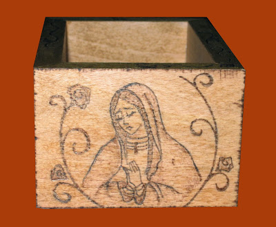 Caja virgen maría