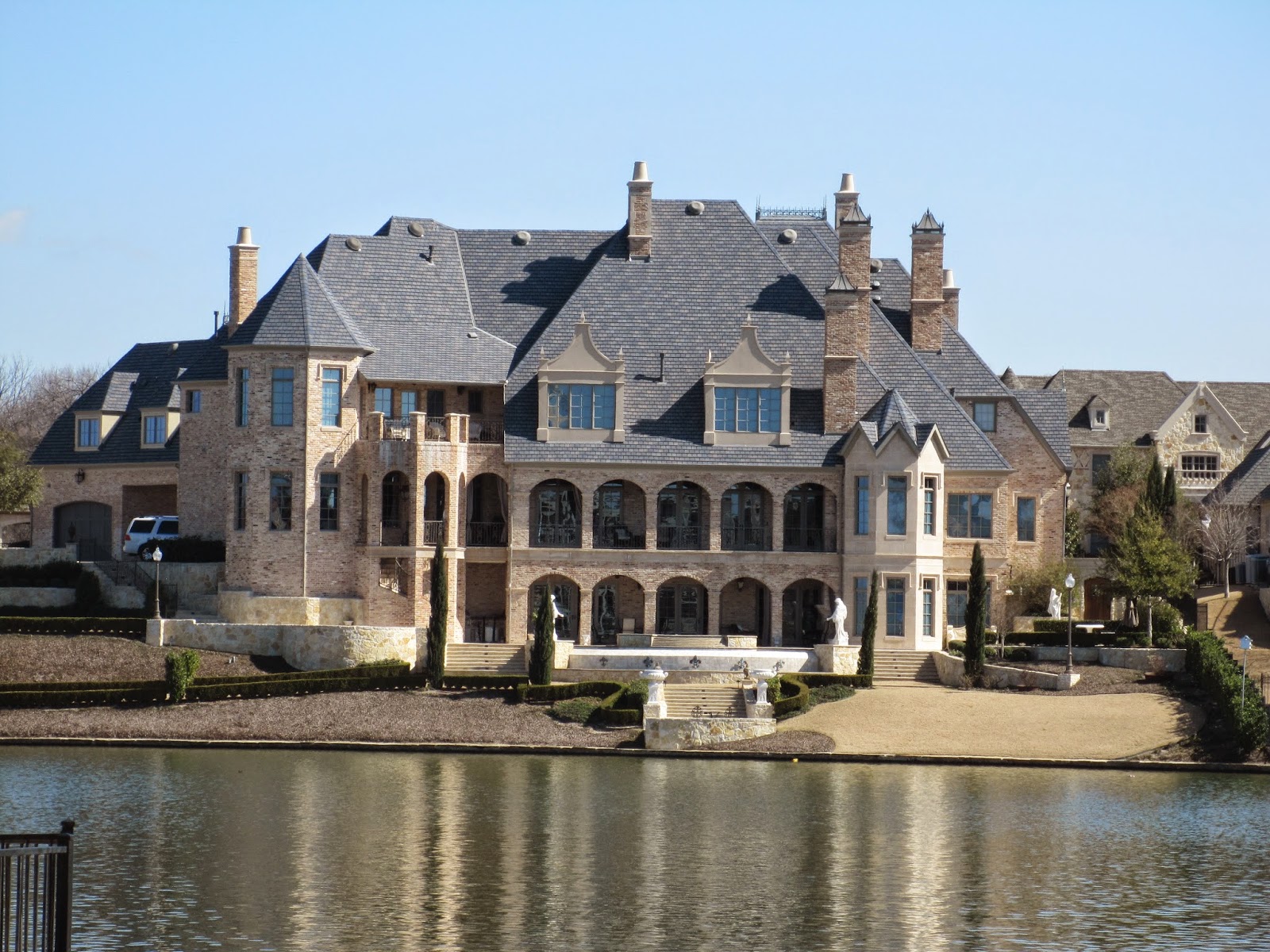 At Rivercrest Cottage: Adriatic Village In McKinney Texas