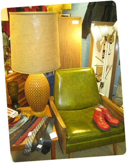 greenchairandlamp