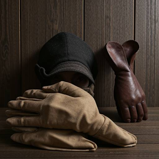 mask and gloves for home cleaning