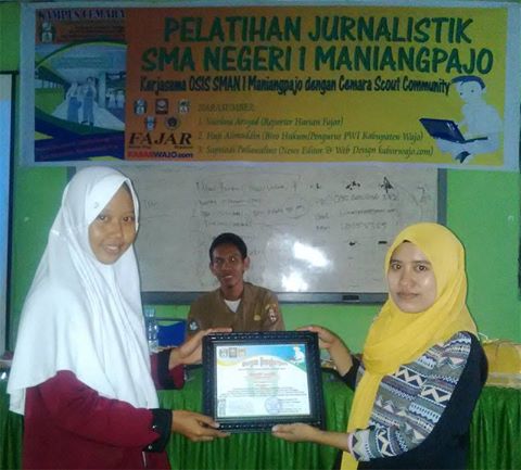 SMA 1 Maniangpajo Gelar Pelatihan Jurnalistik