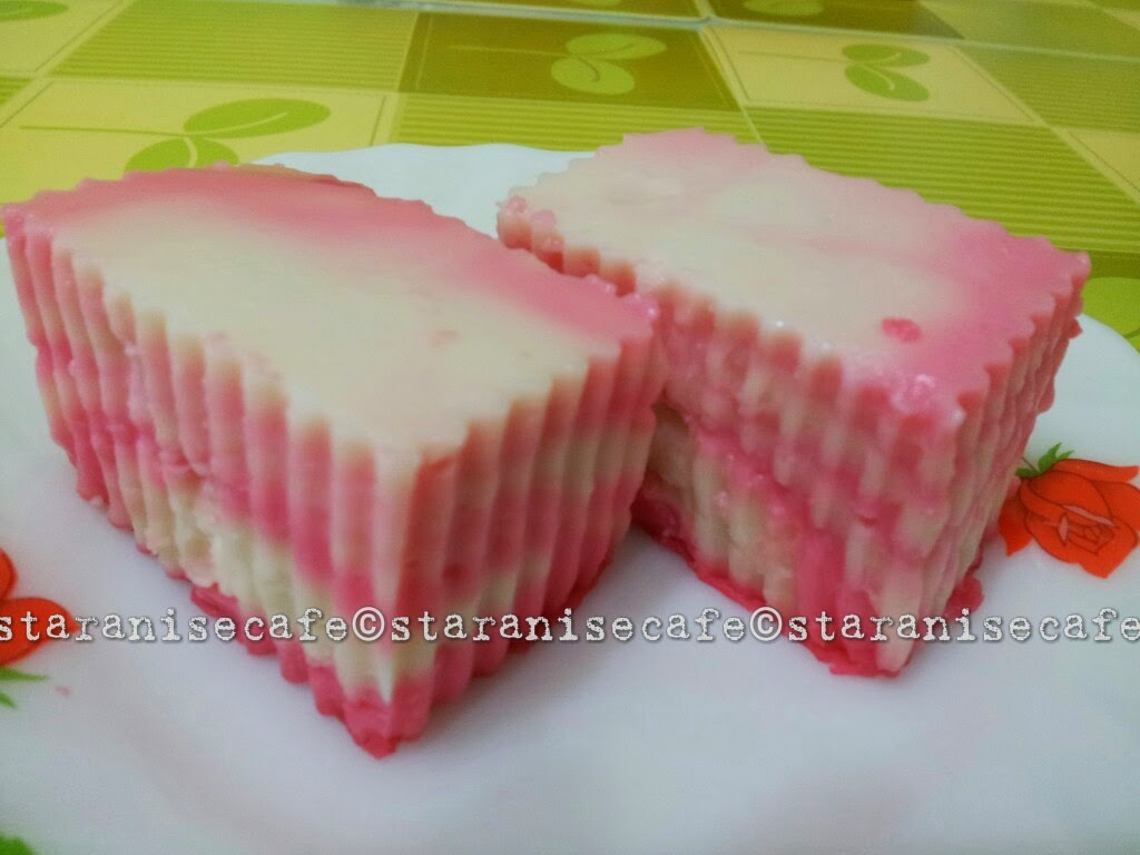 STARANISE CAFE: Kuih Talam Marble Mudah Sangat