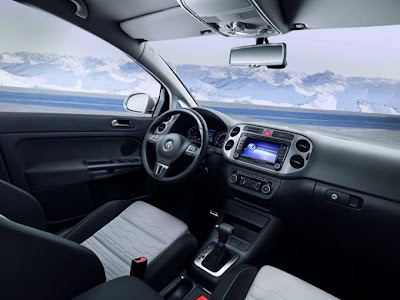 2011 Volkswagen Crossgolf Interior