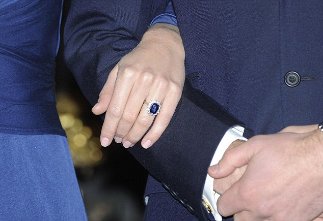 prince_william_engagement's_ring_priceless_diana
