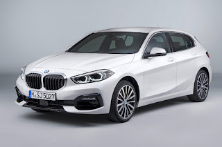 BMW 118i 5-Door Hatchback (2020) Front Side