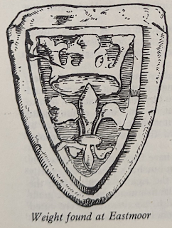 Drawing of a lead weight very similar to the one in our collection, shield-shaped featuring a fleur de lys design