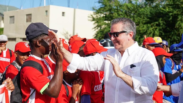 Neney Cabrera inaugura Torneo de Béisbol Propeep con participación de 48 ligas deportivas