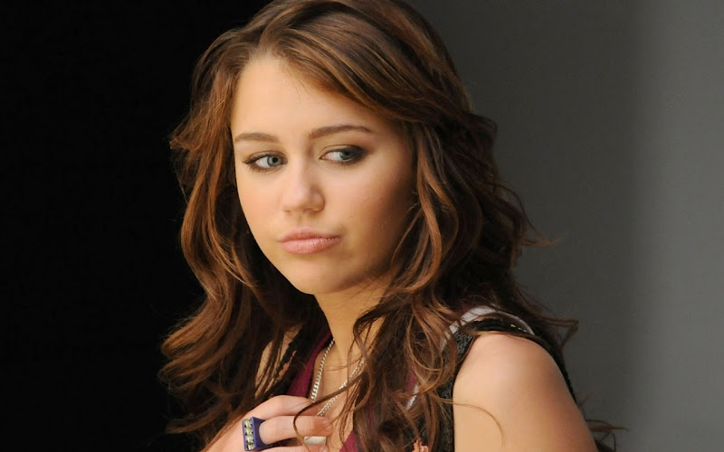 Miley Cyrus Photos wallpapers