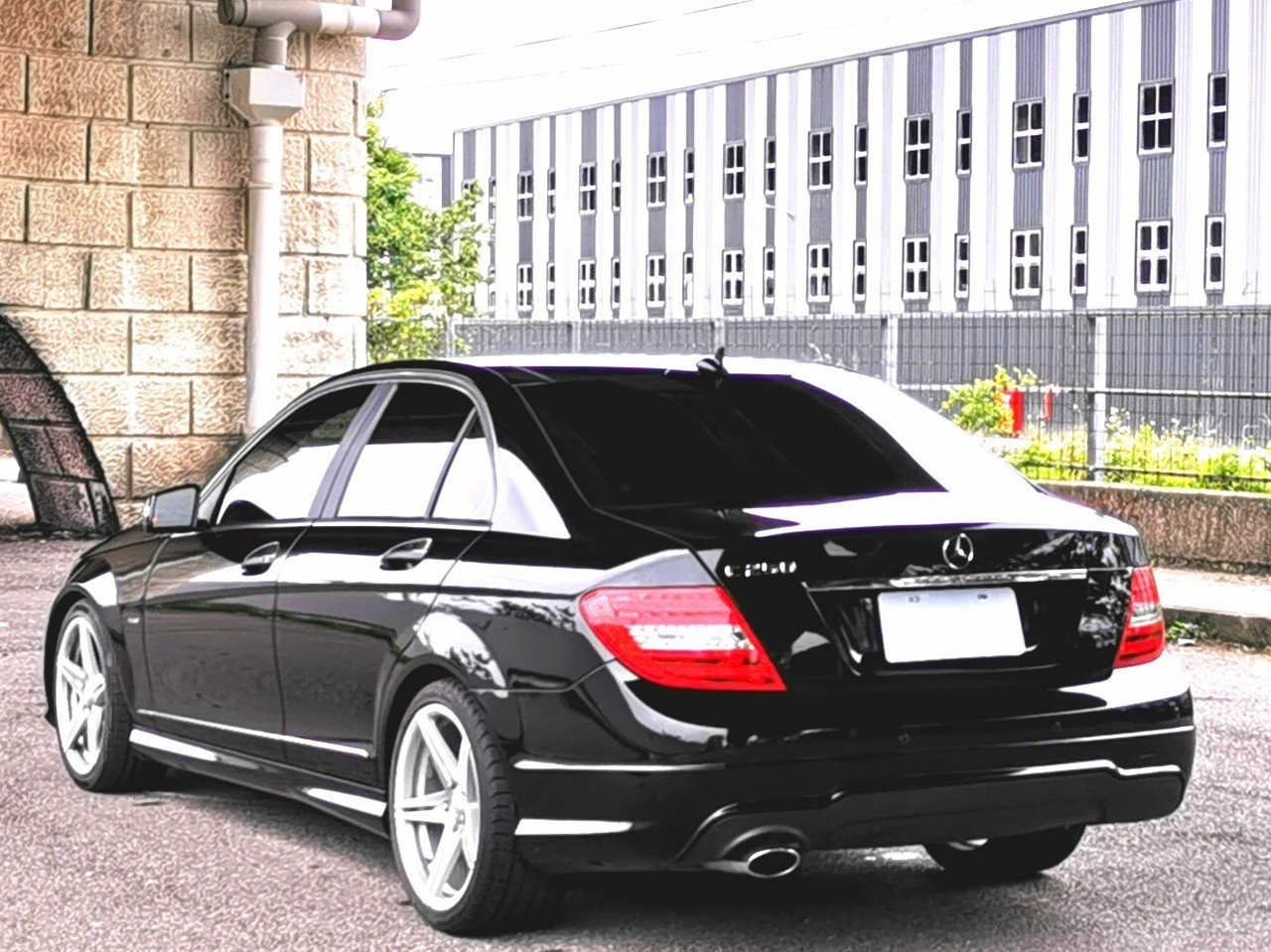 2011 Mercedes-Benz C-Class C250- 中古車買賣專門店-SUM認證車庫