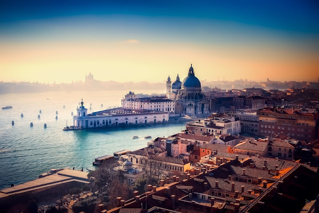 מלונות מומלצים בונציה 2023 - המדריך המושלם למטיילים בונציה!