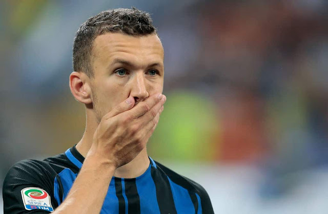 Duo Manchester Saling Sikut Untuk Perisic