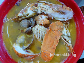 SUMO-Big-Prawn-Lobster-Crayfish-La-La-Singapore