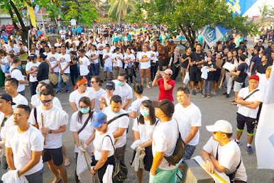 Sebanyak 27 .699 Peserta World Clean Up Day Sukma Bali Bersihkan Pantai Kuta 