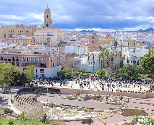 Alcazaba, castillo y teatro romano en Málaga