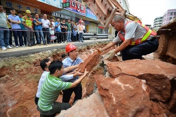 China Menjumpai Telur Dinosour!