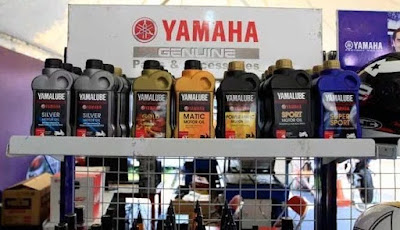  Ramainya persaingan di industri motor menyerupai ketika ini Daftar Harga Oli Yamalube Terbaru 2018