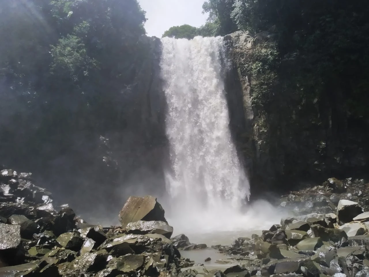 Menikmati Keindahan Curug Monyet Tegal Jawa Tengah