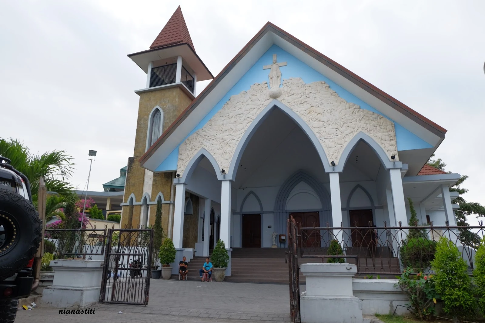 Berkunjung ke Tempat Ibadah  5 Agama di Puja Mandala 