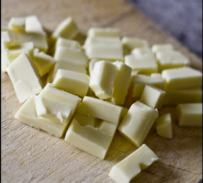 Chopped white chocolate chunks