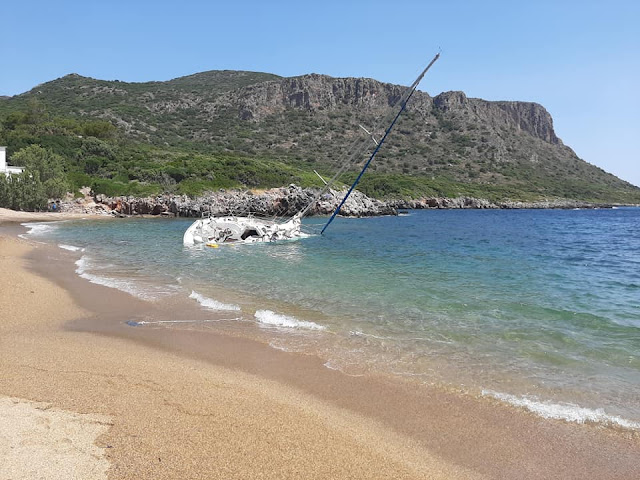 ΒΑΤΙΚΑ ΠΑΡΑΛΙΑ ¨ΒΑΡΚΟ¨:ΠΡΟΣΑΡΑΞΗ Ι/Φ ΣΚΑΦΟΥΣ (ΦΩΤΟ)