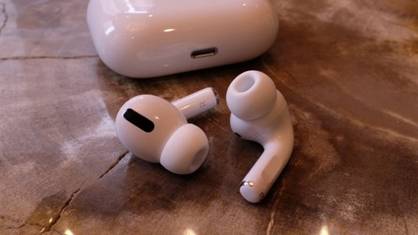 Leaks reveal the price and specifications of Apple's AirPods 3 wireless headphones