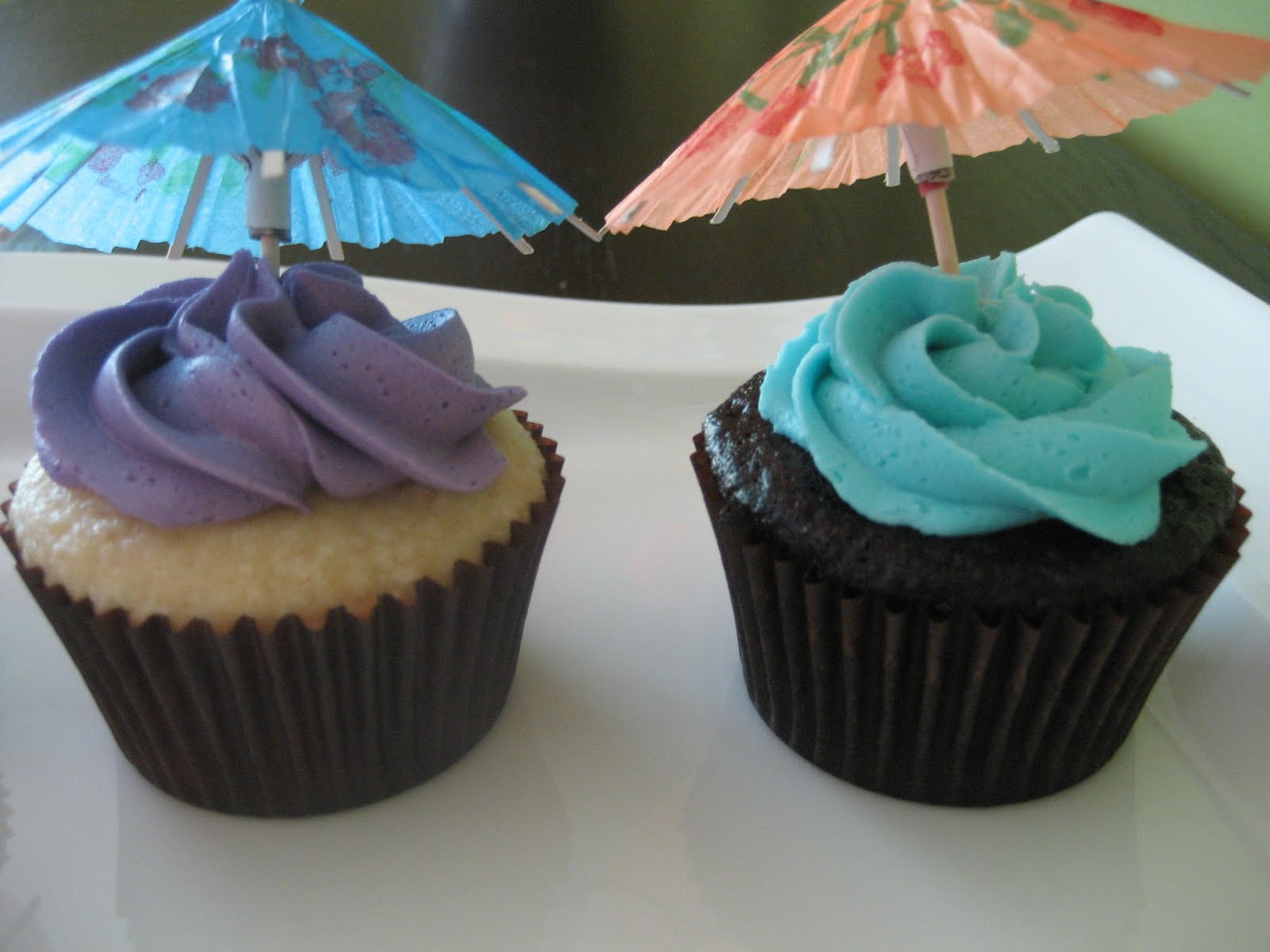 stand up showers Aloha! Beach Wedding Shower Cupcakes