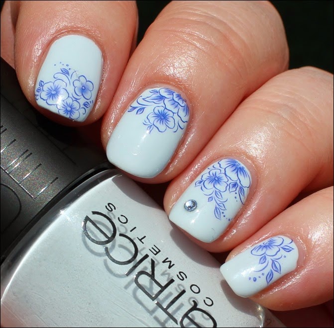 Blue Friday Flowers Blaue Blümchen Mottomonat Blütenzauber Nail Art Nageldesign Water Decals 00