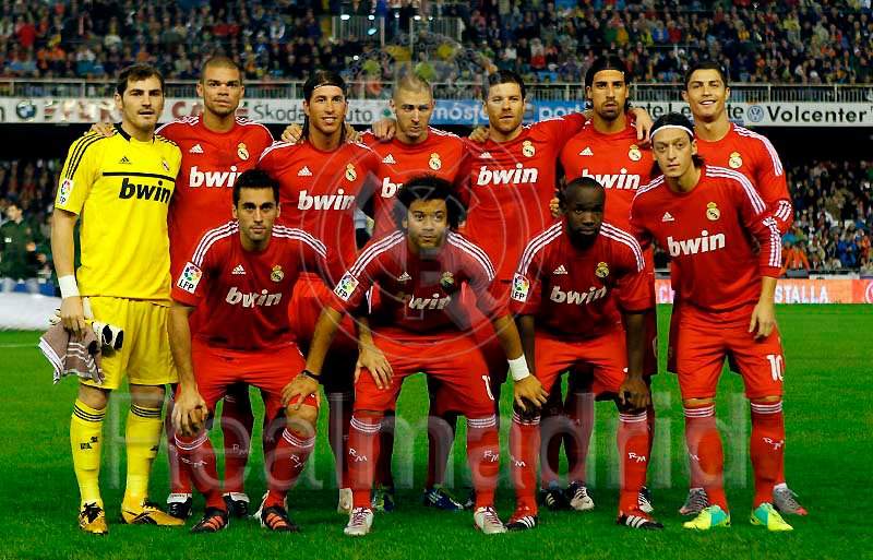 Download this Real Madrid Pictures Wallpapers Photos picture