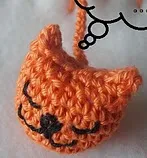 http://www.ravelry.com/patterns/library/amigurumi-tete-de-chat