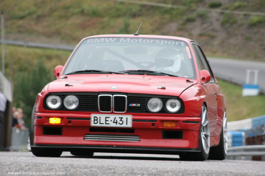 Tuning BMW E30 M3 with M5 engine E30 M5 Power 450 hp 7030 rpm