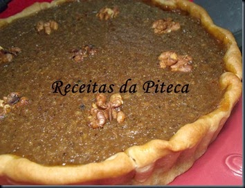 Tarte de noz e mel-perto