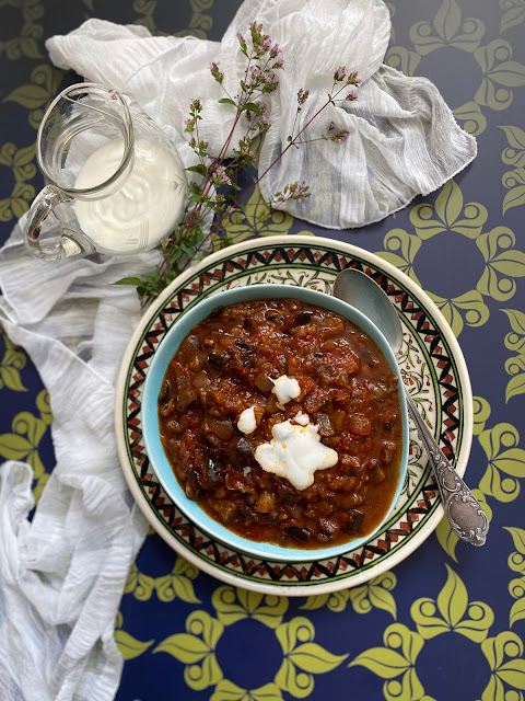 Stifado von der Aubergine