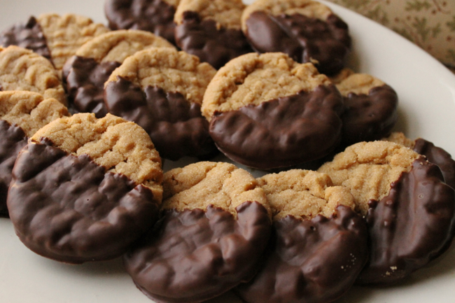 milk cookies Yum to luscious peanut chocolate. butter dipped  chocolate in dipped make cookies in peanut how butter