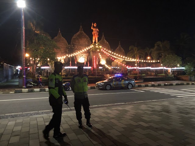 Jaga Situasi Tetap Kondusif, Polsek Bangli Intensifkan Kegiatan Blue Light Patrol Seputaran Kota Bangli