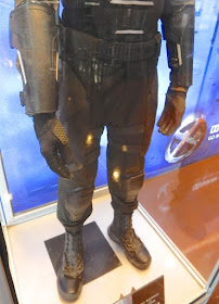 XMen Apocalypse Cyclops legs boots costume detail