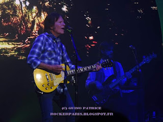 SETLIST:  Bad Moon Rising Up Around the Bend Green River Born on the Bayou Rock and Roll Girls Who'll Stop the Rain Lookin' Out My Back Door Run Through the Jungle Effigy Joy of My Life Lodi Keep On Chooglin' Have You Ever Seen the Rain? Down on the Corner Travelin' Band Cotton Fields The Old Man Down the Road Fortunate Son Encore: Rockin' All Over the World Proud Mary     ARCHIVES:  JOHN FOGERTY @ Grand Rex, Paris, June 8th 2008