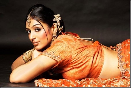 padmapriya_28_main