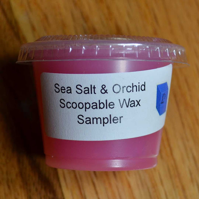 floral orchid and salty sea air wax melt