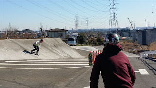 ハイブリッドデッキやロンスケデッキで遊べる保育児スポットはサーファーにお勧め