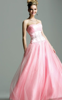 Prom Gowns 2011 Pics