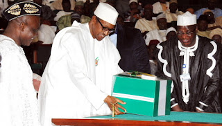 Buhari-presenting-budget