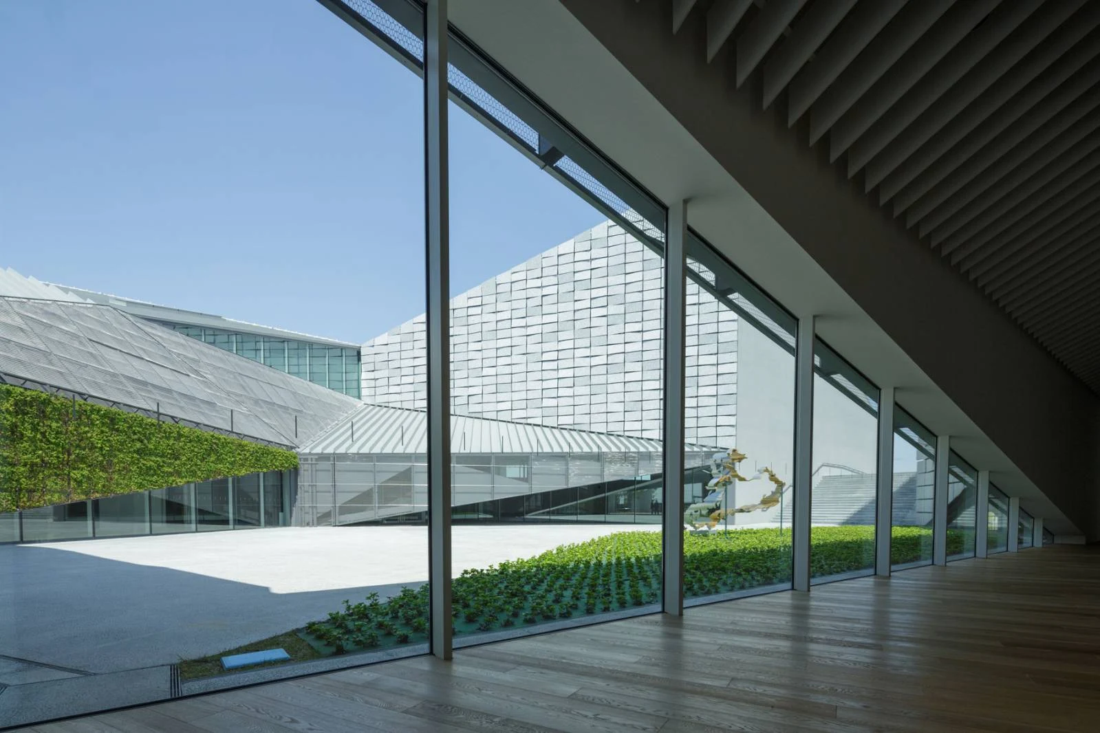 Kyushu Geibun Kan by Kengo Kuma